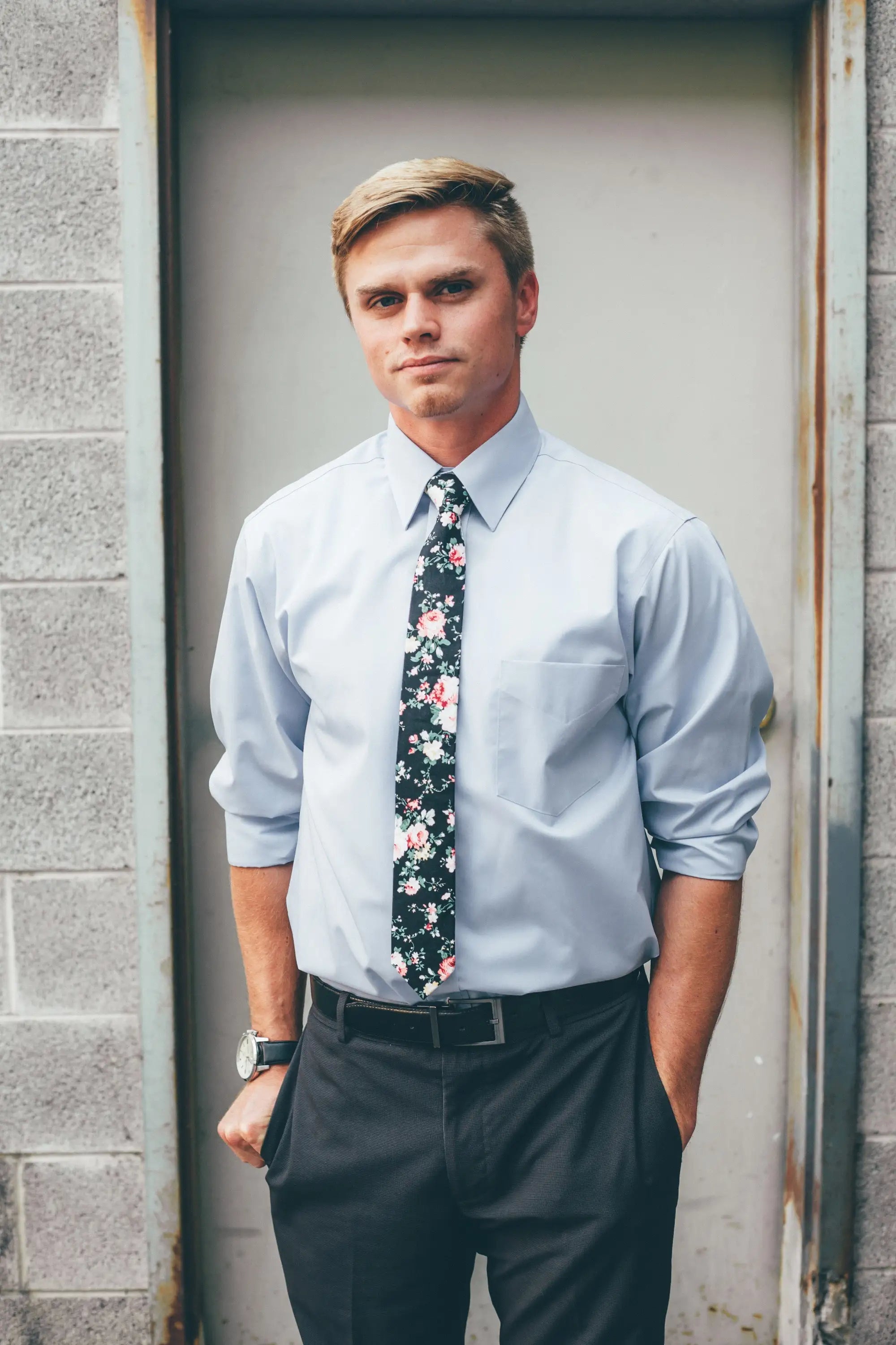 Black Floral Skinny Tie 2.36” DAN - MYTIESHOP-Neckties-Black Floral Skinny Tie Show your style and sophistication with this DAN Black Floral Skinny Tie. Ideal for a groom's wedding day, or as a sharp addition-Mytieshop. Skinny ties for weddings anniversaries. Father of bride. Groomsmen. Cool skinny neckties for men. Neckwear for prom, missions and fancy events. Gift ideas for men. Anniversaries ideas. Wedding aesthetics. Flower ties. Dry flower ties.