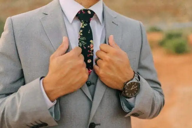 Black Floral Tie 2" Skinny Tie (JAMES) MYTIESHOP | Black Burgundy-Neckties-JAMES Black Floral Skinny Tie for weddings and fancy events. Elopements wedding shoots. Flower ties, floral print ties. Excellent for groom-Mytieshop. Skinny ties for weddings anniversaries. Father of bride. Groomsmen. Cool skinny neckties for men. Neckwear for prom, missions and fancy events. Gift ideas for men. Anniversaries ideas. Wedding aesthetics. Flower ties. Dry flower ties.
