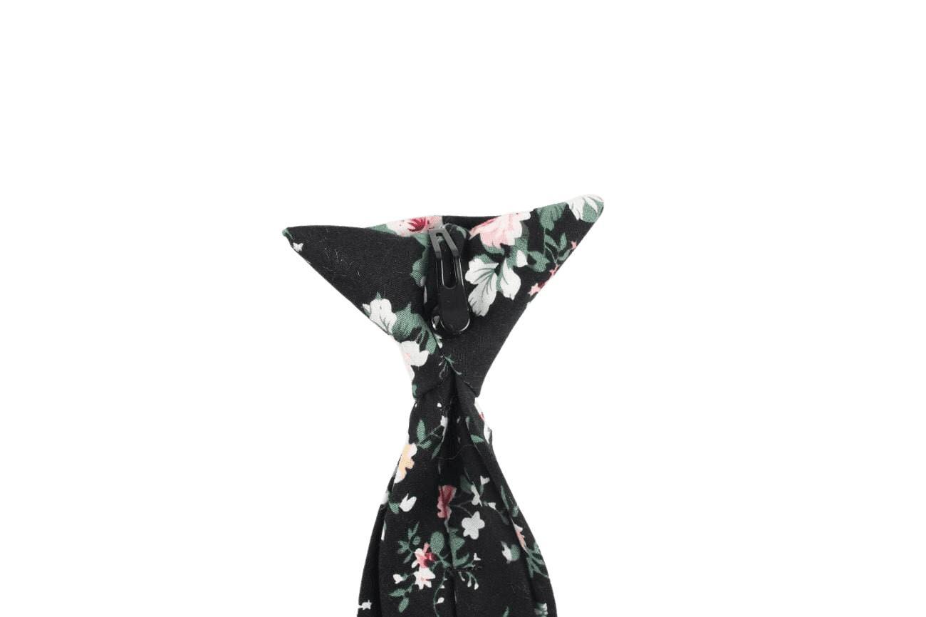 Black Floral Tie for kids, clip on tie for children kids teens DAN MYTIESHOP-Black Floral Tie for kids Material:Cotton Blend Approx Size: Max width: 6.5 cm / 2.4 inches 9-24 months 26 CM2-5 years 31 CM9-11 Years 43 CM Color: Black Great for: Prom Dinners Interviews Photo shoots Photo sessions Dates Engagement pictures Western weddings Floral Cotton necktie for babies and kids for weddings and events. Great anniversary present and gift. Also great gift for the groom and his groomsmen to wear at t