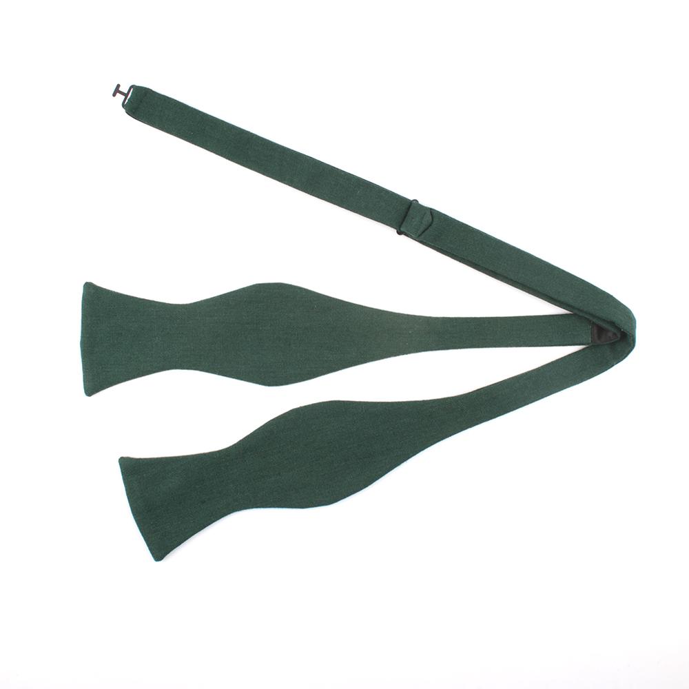 Hunter Green Bow Tie Self Tie OLIVER MYTIESHOP-Hunter Green Bow Tie Self Tie 100% Cotton Flannel Handmade Adjustable to fit most neck sizes 13 3/4&quot; - 18&quot; Color: Green (Esmerald Green) Great for: Groom Groomsmen Wedding Shoots Formal Prom Fancy Parties Gifts and presents Groomsmen attire. Fall weddings. Autumn weddings. Olive green. Monochromatic. Green ties.-Mytieshop