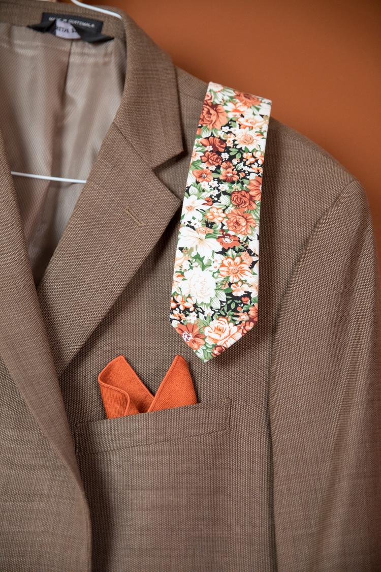 Terracotta Rust Pocket Square SAFFRON Mytieshop Terracotta Rust Pocket Square Material SuedeItem Length: 23 cm ( 9 inches)Item Width : 22 cm (8.6 inches) Color: Red Orange Elevate your style with a touch of SAFFRON. Inspired by the natural beauty of the saffron flower, this pocket square is the perfect way to add a touch of luxury to your outfit. With its rich, earthy colors, it's perfect for any formal or special occasion. Made from 100% silk, this pocket square is a luxurious addition to your