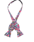 Pink Floral Bow Tie Self Tie ROBERT - MYTIESHOP | Pink-Pink Bow Tie for men 100% Cotton Flannel Handmade Adjustable to fit most neck sizes 13 3/4" - 18" Base is WHITE A dashing addition to any formalwear. Whether you're dressing up for a special event or want to add a touch of personality to your workwear, this printed bow tie is a great way to go. With a versatile and colorful floral print, it's perfect for any formal occasion. Tie it on and feel confident and stylish.-Mytieshop