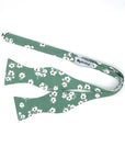 Sage Green Floral Bow Tie Men Self Tie - AUGUST - MYTIESHOP-Floral bow tie men - August floral bow tie - Color: Green 100% Cotton Flannel Handmade Adjustable to fit most neck sizes 13 3/4" - 18" Great for: Weddings Elopements Gift Anniversaries Events This beautiful bow tie is perfect for an elopement or wedding. The sage green and off white flowers on this bow tie make it perfect for a spring or summer wedding. The self tie bow tie makes it easy to adjust and fit to your size. This bow tie woul