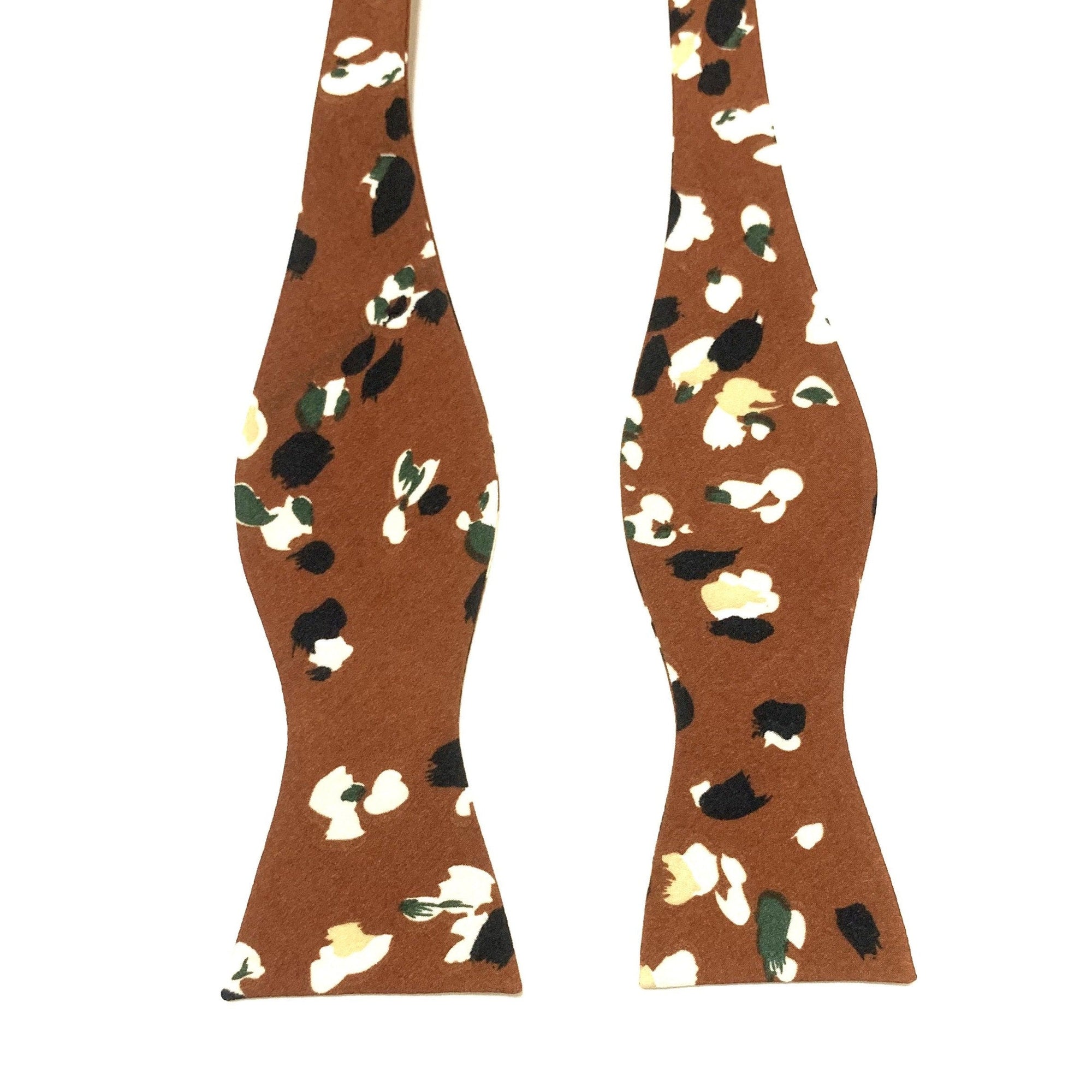 Terracotta Floral Bow Tie Self Tie PHOEBE - MYTIESHOP-Terracotta Floral Bow Tie Self Tie 100% Cotton Flannel Handmade Adjustable to fit most neck sizes 13 3/4&quot; - 18&quot; A dapper addition to any outfit, this PHOEBE bow tie is perfect for any formal occasion. With a floral pattern and self-tie design, this bow tie is perfect for taking your style up a notch. Whether you&#39;re dressing up for a wedding or dinner party, or just want a polished look for your next photo shoot, this bow tie will have you loo
