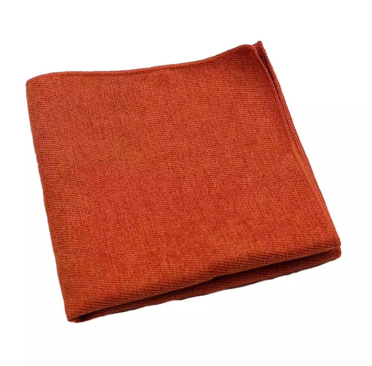 Terracotta Rust Pocket Square SAFFRON Mytieshop Terracotta Rust Pocket Square Material SuedeItem Length: 23 cm ( 9 inches)Item Width : 22 cm (8.6 inches) Color: Red Orange Elevate your style with a touch of SAFFRON. Inspired by the natural beauty of the saffron flower, this pocket square is the perfect way to add a touch of luxury to your outfit. With its rich, earthy colors, it's perfect for any formal or special occasion. Made from 100% silk, this pocket square is a luxurious addition to your