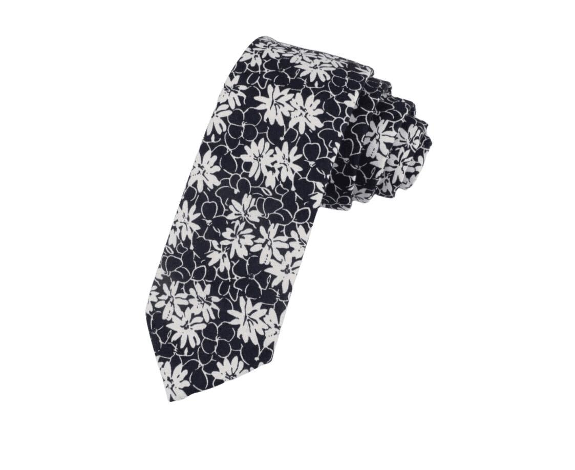 Black Skinny Floral Tie JULIAN-Neckties-Black Skinny Floral TieMen’s Floral Necktie for weddings and events, great for prom and anniversary gifts. Mens floral ties near me us ties-Mytieshop. Skinny ties for weddings anniversaries. Father of bride. Groomsmen. Cool skinny neckties for men. Neckwear for prom, missions and fancy events. Gift ideas for men. Anniversaries ideas. Wedding aesthetics. Flower ties. Dry flower ties.